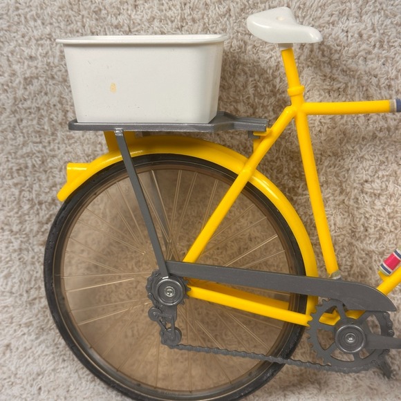 Vintage Mattel Barbie Yellow‎ 10 Speed Toy Bicycle #7777 Barbie Doll Accessory - Picture 9 of 11